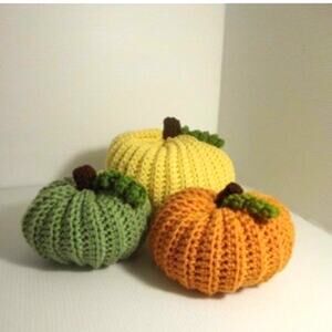 NWT Tan Orange Green Handmade Crocheted Pumpkin Set of 3 by Dawny